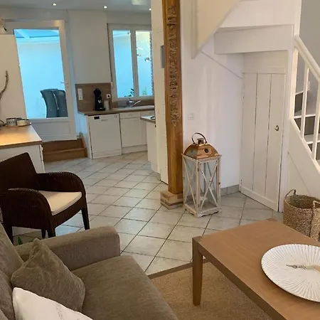 Le Hublot Charmante Maison Au Calme Vue Sur Le Port Casa vacanze *